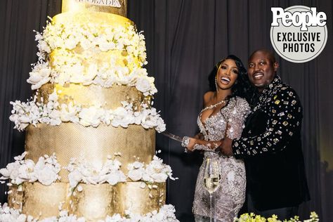 Porsha Williams Needed a Sword to Cut into Her 10-Tier Wedding Cake with Husband Simon Guobadia Porsha Williams Wedding, Golden Wedding Cake, Edo Brides, Tasha Cobbs, Porsha Williams, Cynthia Bailey, Jennifer Williams, Kandi Burruss, Golden Wedding