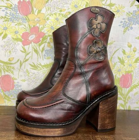 Vintage Brown Platform Boots, Brown Leather Platform Boots, Vintage Platform Boots, Punk Motorcycle, Ankle Boots Platform, Boots Mid Calf, Pretty Heels, Funky Shoes, Boots Platform