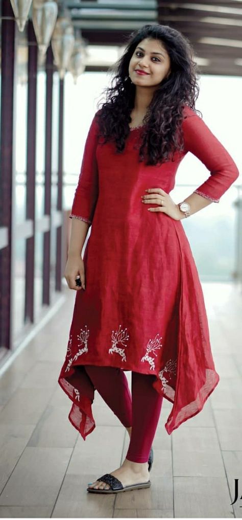 Umbrella Kurti Design Anarkali, Umbrella Kurti Design, Umbrella Kurti, Tailor Design, Silk Kurti Designs, Churidar Designs, Simple Kurta Designs, Designer Kurti Patterns, Simple Kurti Designs