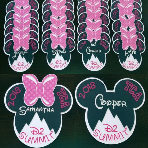 D2 Summit door decorations for Texas Cheer Allstars. Cardstock for all the shapes, vinyl for lettering. D2 Summit Cheer Shirts, Cheer Nationals Door Decorations, Disney Cheer Gifts, Summit Gifts Cheer, Cheer Allstars, Cheer Favors, Cali Allstars, Cheer Room Decor, Cheer Summit