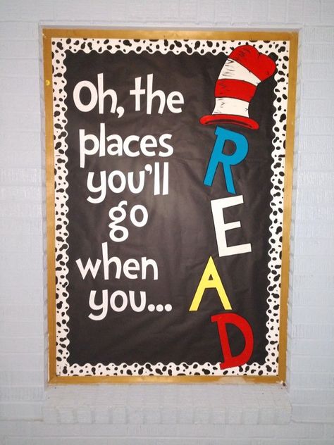 Bulletin Board Ideas Reading, Teacher Bulletin Board Ideas, Doctor Suess Classroom, Dr Seuss Classroom Theme, Dr Seuss Classroom Door, Dr Seuss Bulletin Board, Dr Seuss Decorations, Dr Seuss Theme, School Library Bulletin Boards