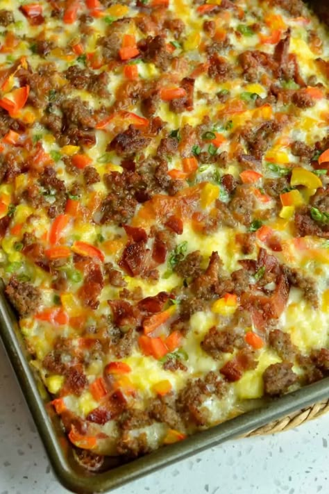 Small Town Woman, Breakfast Pizza Recipe, Breakfast Meals, Breakfast Casseroles, Homemade Breakfast, Egg Dishes, Recipes Casserole, What's For Breakfast, Breakfast Pizza