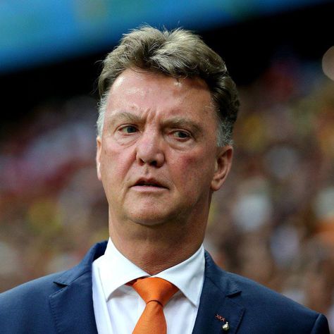 Louis van Gaal is in talks to replace Frank de Boer as Netherlands manager, according to Algemeen Dagblad and NOS 🇳🇱 Van Gaal, Netherlands, Barcelona, Football, Van, American Football