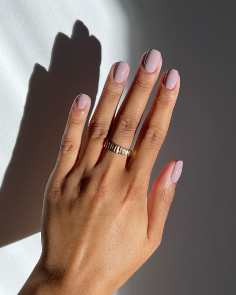 50+ March Nails Perfect For Your Monthly Mani! - Prada & Pearls Muted Spring Nails, Mauve Short Nails, Short Mauve Nails, Muted Nail Colors, Mauve Manicure, Muted Nails, March Nails, Almond Acrylic, Mauve Nails