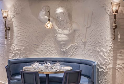 Manzi's - London's Lost Seafood Restaurant Gets Resurrected Sea Restaurant Design, Seafood Restaurant Design, Seafood Decor, Sea Restaurant, Metal Crab, Modern Restaurant Design, Gold Statue, Best Seafood Restaurant, Staircase Wall