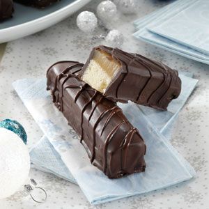 Caramel Cookie Candy Cool Whip Candy, Homemade Candy Bars, Candy Bar Recipe, Christmas Candy Homemade, Dark Chocolate Candy, Caramel Cookies, Vanilla Cookies, Homemade Candies, Easter Candy