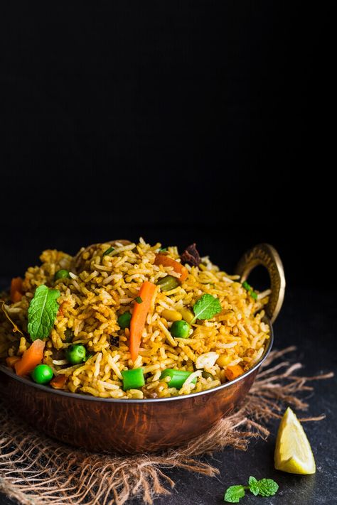 Restaurant style Vegetable Biryani Vegetarian Biryani, Vegetable Biryani Recipe, Vegetable Biryani, Veg Biryani, Indian Rice Recipes, Indian Appetizers, Dum Biryani, Asian Inspiration, Biryani Recipe