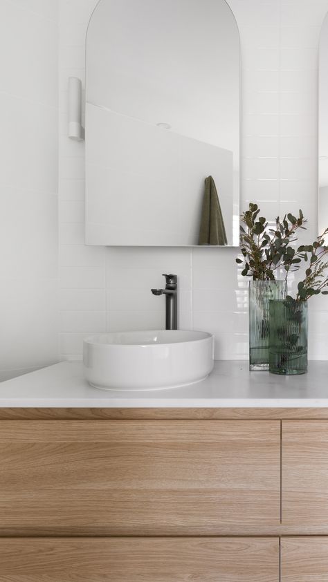 Current obsession: brushed gunmetal 🖤 Adding a sophisticated edge to your space with timeless elegance. We love this incredible bathroom featuring the Mizu Silk collection in brushed gunmetal. Save this for future inspo ✨ . 🛠️ @novalebathrooms ✏️ @tania_steen_design 📷 @sydneyrealestatemedia Gunmetal Bathroom, Gunmetal Tapware, Bathroom Design Trends, Current Obsession, Sink Mixer Taps, Laundry Sink, Bathroom Taps, Full Bathroom, Bathroom Inspo