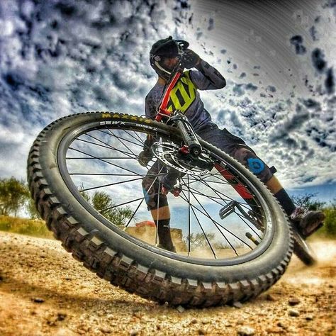 Bike Riding Photography, Mountain Biking Photography, Bicycle Photography, Mountain Bike Art, Bike Tattoos, Bike Pictures, Cycling Photography, Downhill Mountain Biking, Downhill Bike