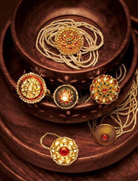 Padmavati Movie, Rajasthani Jewellery, Tanishq Jewellery, Inspiration Story, Rajputi Jewellery, Mens Sterling Silver Necklace, Bridal Jewels, Kundan Work, Antique Gold Jewelry Indian