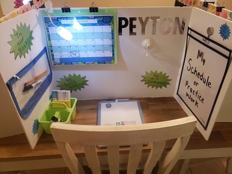 Kids Homework Station, Homeschool Room Design, Homework Organization, Homework Station, Kids Homework, Homeschool Classroom, Homeschool Learning, Work Station, Homeschool Organization