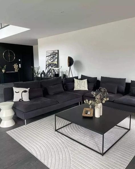 Black Couch Living Room, Black Sofa Living Room, Black Living Room Decor, Modern Apartment Living Room, Black And White Living Room, Black Living Room, White Living, White Living Room, Living Room White