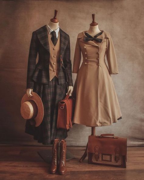 FEMKIT on Instagram: "1 or 2? 💼🕰🤎 Two beautiful outfits for your fall wardrobe. 🍂🤎🍂 Which one is your favorite? . . #vintageinspiredfashion #femkit #ootdf #victorianstyle #retrovibe #dailyoutfitinspo #academiavibes #outfitidea #outfitideasforyou" Historical Inspired Fashion, History Bounding, Academia Outfits, Old Fashion Dresses, Academia Fashion, Vintage Inspired Fashion, Trendy Outfit Ideas, Vintage Inspired Outfits, Trendy Fall