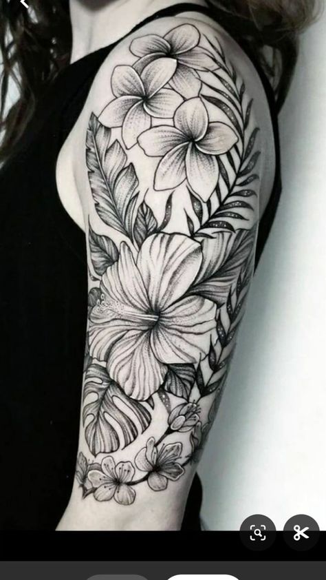 Black Hibiscus Tattoo, Female Sleeve Tattoos, Female Sleeve Tattoo Ideas, Tropisches Tattoo, Female Sleeve Tattoo, Sleeve Tattoos Ideas, Tropical Flower Tattoos, Blatt Tattoos, Hawaiian Flower Tattoos