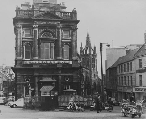 Tor941, Bigg Market, Newcastle upon Tyne by Newcastle Libraries, via Flickr Tartarian Architecture, North England, 1960s Aesthetic, Newcastle England, Durham City, Somewhere In Time, Northern England, Historic Architecture, Tyne And Wear