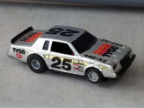 Slot Car, Slot Cars, A Minor, 25th Anniversary, Model Cars, Toy Vehicles, Buick, Car Model, Aircraft