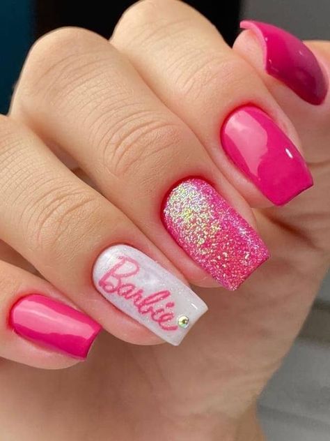 Barbie pink nails: hot pink, glitter, and Barbie accent Pink And White Nails, Fake Acrylic Nails, Barbie Pink Nails, Barbie Nails, Cute Pink Nails, Acrylic Nails At Home, Barbie Inspired, Tree Nails