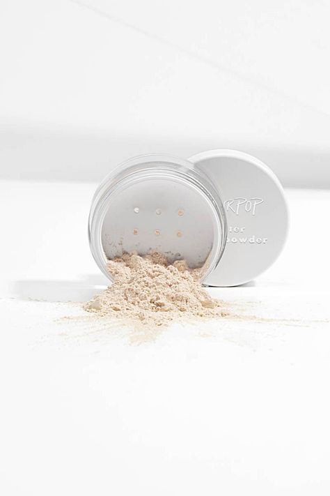 Powder Photography, Vegan Beauty Products, Mermaid Makeup Brushes, Makeup Setting Powder, Loose Setting Powder, Makeup Powder, Matte Blush, Makeup Store, Beauty Products Photography