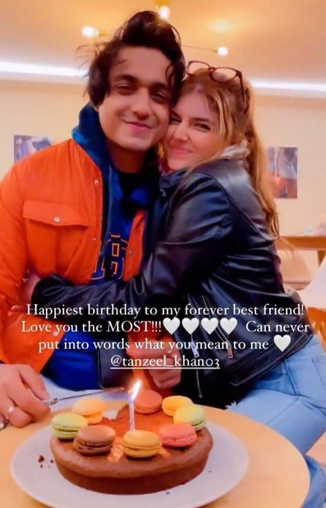 Bestfrnd Birthday Wishes, Happy Birthday Male Best Friend Insta Story, Birthday Quotes For Male Bestie, Male Best Friend Birthday Story, 20th Birthday Wishes For Best Friend, Birthday Wishes For Boyfriend Instagram Story, Story For Boyfriend Birthday, Male Best Friend Birthday Wishes Instagram Story, Boyfriend Birthday Pictures