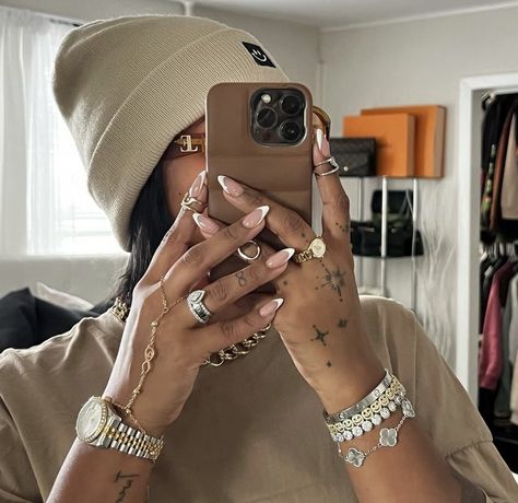 Girls Vision Board, Two Toned Watch, Rich Black Women, Law Of Abundance, Style Black Women, Street Style Jewelry, Silver Bracelet Stack, Dope Jewelry Accessories, Trendy Bracelets