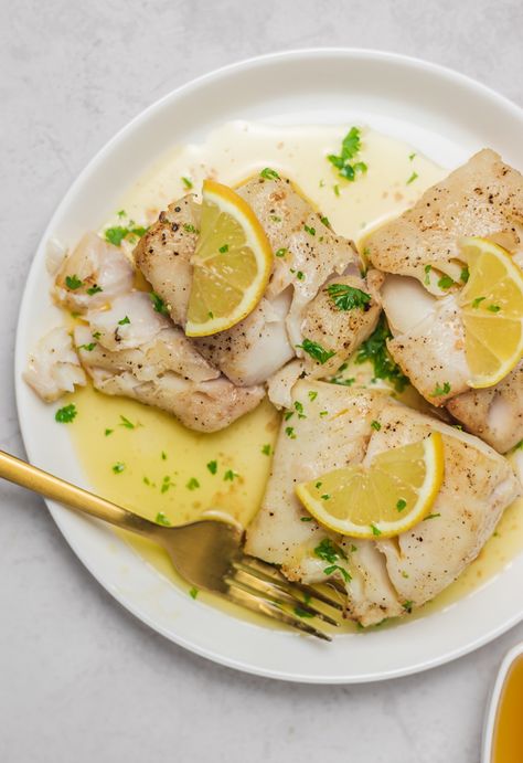 Easy Lemon Butter Sauce for Fish Lemon Wine Sauce For Fish, Easy Lemon Butter Sauce, Lemon Sauce For Fish, Lemon Butter Sauce For Fish, Butter Sauce For Fish, Capers Sauce, Sauce For Fish, Lemon Caper Sauce, Lemon Butter Sauce