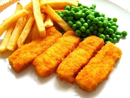 British 90s, Fish Fingers And Chips, British Childhood, Childhood Food, Hipster Food, Fish Fingers, School Dinners, Fish Finger, Fish Sticks