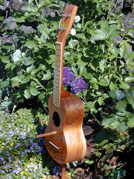 ukemaker.com Visit Creative Birdhouses, Broken Guitar, Guitar Crafts, Half Elf, Outdoor Garden Bench, Florida Art, Cellos, Stringed Instruments, Old Clocks