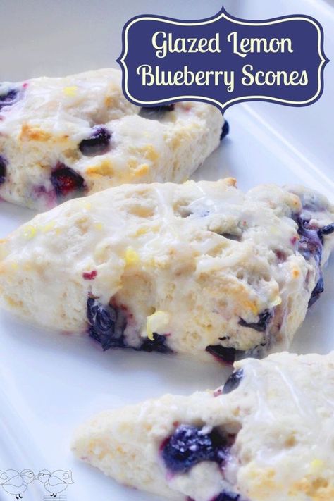 Lemon Blueberry Scones, Blueberry Scones Recipe, Scones Recipe Easy, Pane Dolce, Blueberry Scones, Blueberry Recipes, Scone Recipe, Lemon Blueberry, Pavlova