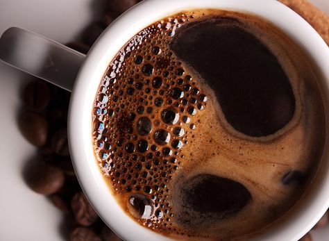 There's no need to sacrifice flavor in your morning coffee. Read on for two health experts' tips on healthy ways to spruce up your daily cup of java. Coffee Brands, Maxwell House, Coffee Benefits, Decaf Coffee, Best Coffee Shop, White Cups, Healthy Eating Tips, Green Mountain, A Cup Of Coffee