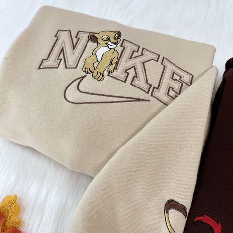 Disney Nike, Nike Jumper, Simba And Nala, Matching Hoodies, Cute Nike Outfits, Father Christmas Gifts, Embroidery Monogram, Cute Nikes, Couple Matching