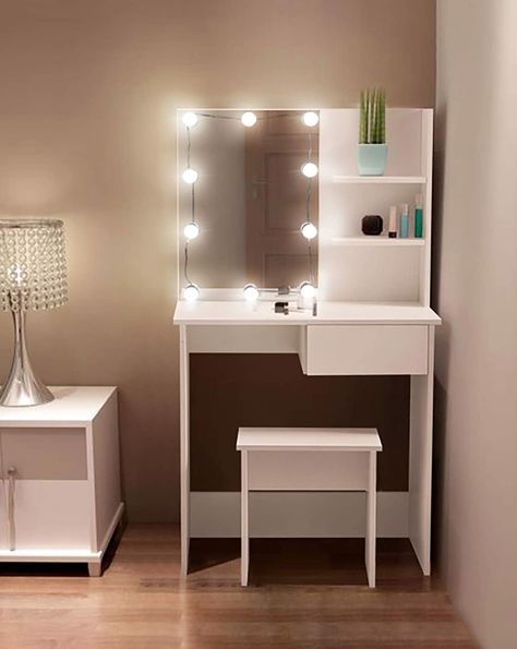 Small Room Vanity, Small Vanity Ideas Bedroom, Retreat Decor, Small Vanity Table, Simple Dressing Table, Flat Bedroom, Modern Dressing Table Designs, Dressing Table Modern, White Dressing Table