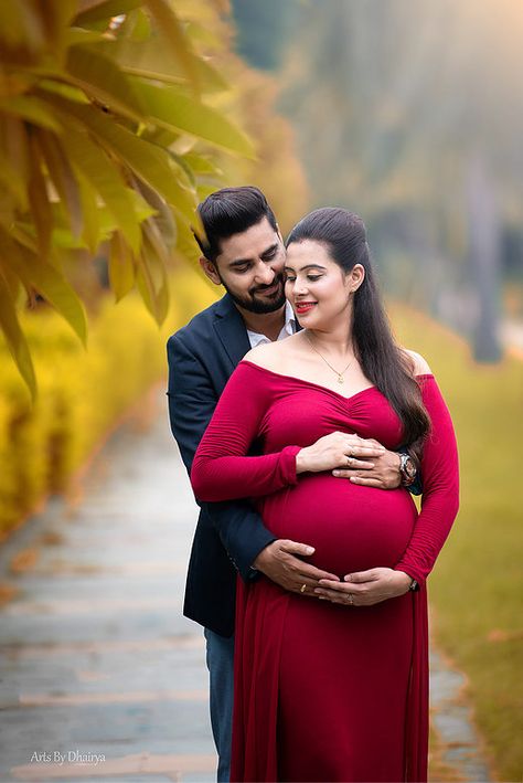 Maternity Photo Shoot Pose Ideas, Los Angeles Maternity Shoot, Maternity Photo Shoot Dresses Outfit, Pre Maternity Shoot, Baby Shower Outdoor Photoshoot, Martenity Photoshoot Idea, Photography Poses Maternity, Pregnancy Poses Couple, Baby Shower Shoot Photo Ideas