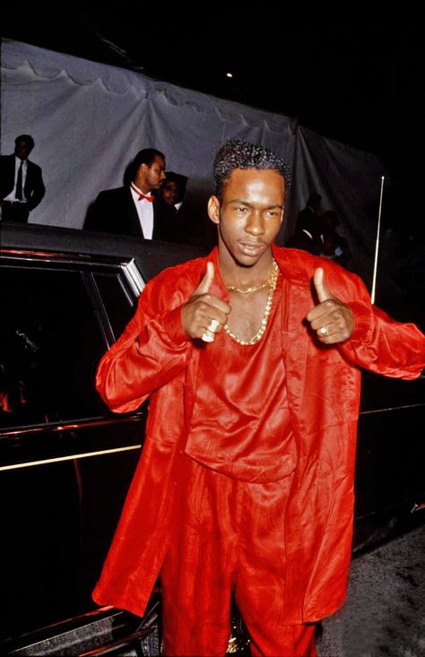 BOBBY ALL DRESSED IN RED!!! 80s Hip Hop Fashion, Hip Hop Photoshoot, 90s Black Men, 80s Trends, Ralph Tresvant, 80s Hip Hop, Black Entertainment, Vintage Black Glamour, Hip Hop And R&b