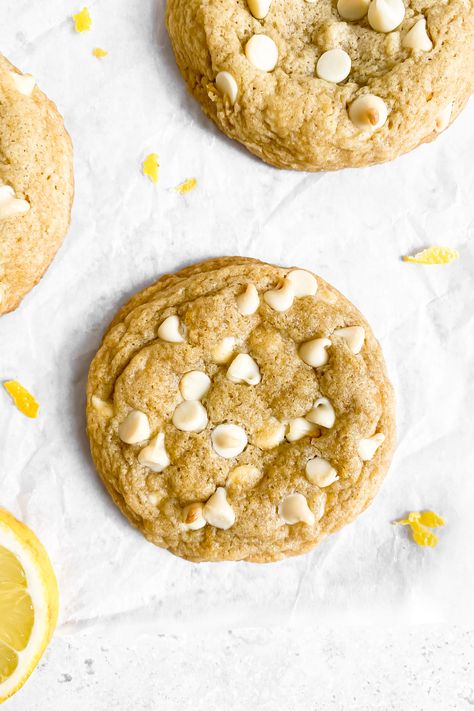 Lemon And White Chocolate Cookies, White Chocolate Lemon Cookies, Lemon White Chocolate Cookies, Lemon White Chocolate Chip Cookies, Lemon And White Chocolate, White Chocolate Chip Cookies Recipes, Lemon White Chocolate, White Chocolate Macadamia Cookies, American Cookies