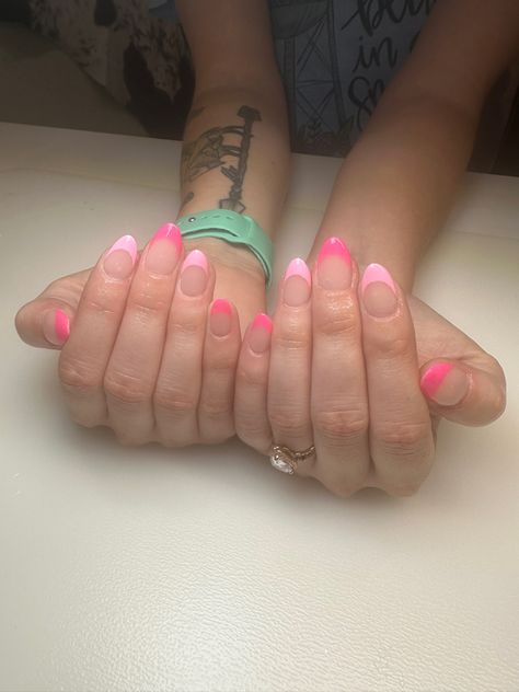 Cute Basic Acrylic Nails Almond, Light Pink Hot Pink Nails, Multi Colored Pink French Tip Nails, Light And Hot Pink French Tip Nails, Cute Almond French Tips, Pink French Tip Dip Nails, Light Pink And Hot Pink French Tips, Short French Tip Acrylic Nails Colorful, Light And Hot Pink Nails