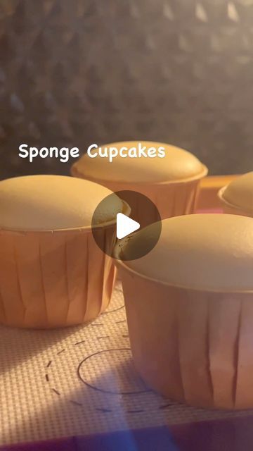 Sponge Cupcake Recipe, Sponge Cupcakes, Crazy Cake Recipes, Sponge Recipe, Crazy Cake, How To Make Cupcakes, Kinds Of Desserts, Cupcakes Recipe, Crazy Cakes