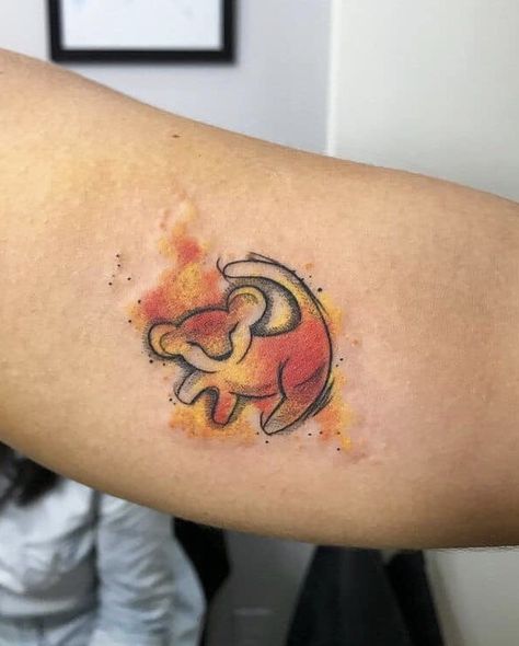 Simba watercolor Disney Sleeve Tattoos, Lion King Tattoo, Hp Tattoo, King Tattoos, Disney Tattoo, Diy Tattoo, Remember Who You Are, Disney Tattoos, Lion Tattoo