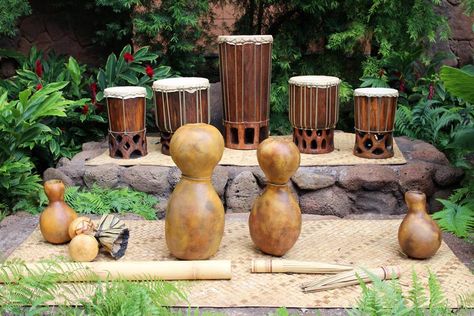 Ipu heke (double-gourd drums) and other hula implements. Learn the significance of hula in ancient and modern times. Read more about hula on this blog!! #maui #hula #hawaii Best Luau In Maui, Maui Luau, Hawaiian Music, Hawaii Holiday, Trip To Maui, Hula Dance, Hawaiian Culture, Canvas Home, Craft Fairs