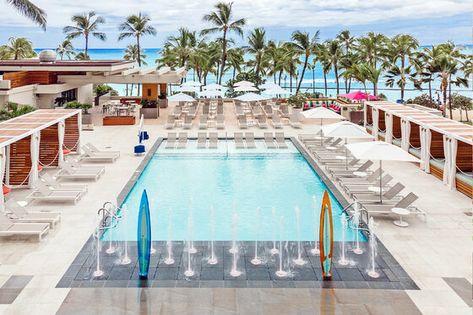 Hawaii Hotel, Poolside Food, Marriott Resorts, Hawaii Hotels, Hotel Pool, Waikiki Beach, Pool Spa, Outdoor Entertaining, Honolulu