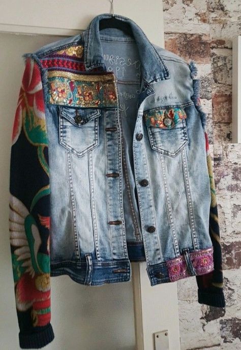 Upcycle Jackets Ideas, Jean Jacket Diy Upcycling, Boho Denim Jacket, Upcycled Jackets, Upcycled Denim Jacket, Diy Denim Jacket, Wearable Art Clothing, Embellished Denim Jacket, Denim Embroidery