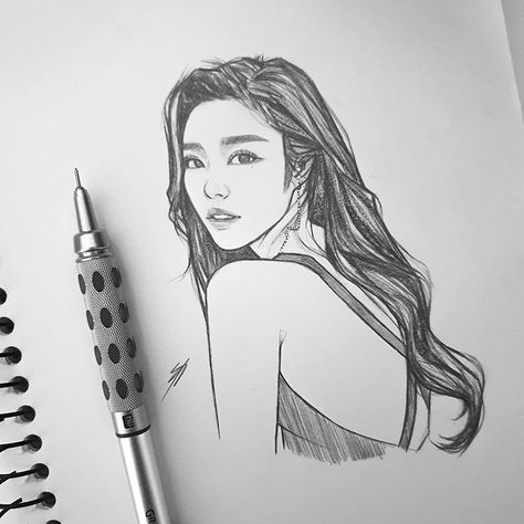 • Nikki • on Instagram: “Wheein 💗 not sure how I feel about this one.. I think I'll sketch her again soon 💗 #Wheein #Mamamoo #fanart #art #drawing #sketch #kpop…” Mamamoo Fanart, Sketch Kpop, Pop Drawing, Fanart Kpop, Wheein Mamamoo, Women Painting, Kpop Drawings, Fan Art Drawing, Daily Drawing