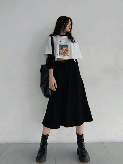 Concert Outfit Skirt, Outfit Concert, Rok Outfit, Mode Ulzzang, Neue Outfits, Foto Poses, Mode Inspo, Winter Mode, 가을 패션