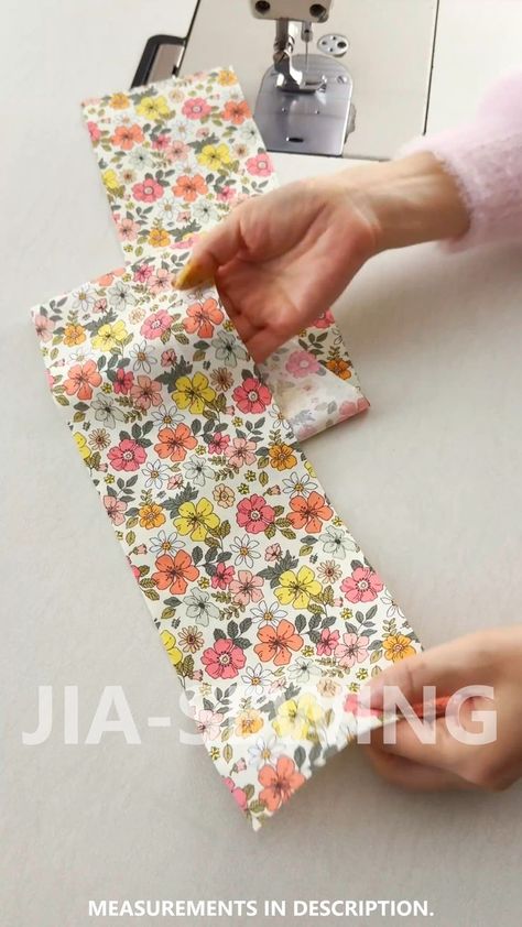 | Quick Sewing Tips No.67 | DIY Floral Card Wallet 🌸👛✨ #diy #sewing #jiasewing #seamstress #tailor #tipsandtricks Measurements: 74x11, 6cm, … | Instagram Card Wallet Tutorial, Card Wallet Diy, Card Wallet Pattern, Wallet Diy, Sewing Designs, Handbag Sewing, Sew Wallet, Sewing Easy, Bag Tutorials