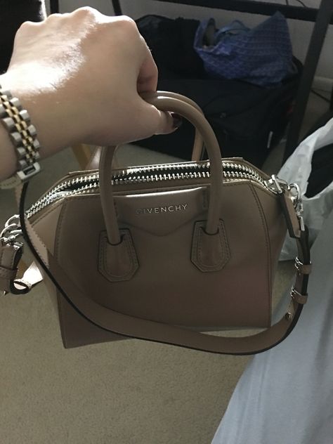 Mini Givenchy antigona Antigona Givenchy, Antigona Mini, Givenchy Mini Antigona, Mini Antigona, Givenchy Antigona, Micro Bag, Givenchy Bag, Autumn 2023, Givency Antigona Bag