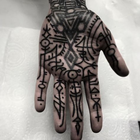 Tattoo by Jondix #Jondix #palmtattoos #blackwork #linework #palm #illustrative #tribal #sigil #symbol #circuitboard #dotwork Hand Palm Tattoos, Yantra Tattoo, Palm Tattoo, Henne Tattoo, Palm Tattoos, Hand Symbols, Hand Palm, Tattoo Now, Hummingbird Tattoo