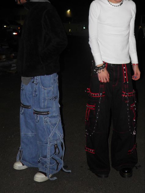 Y2k Nyc Fashion, Tripp Pants Outfit Men, Trip Pants Outfit, Tripp Nyc Pants Outfit, 2000 Fashion Men, 2000s Boys Fashion, Sick Fits, Y2k Outfits Men, Tripp Pants