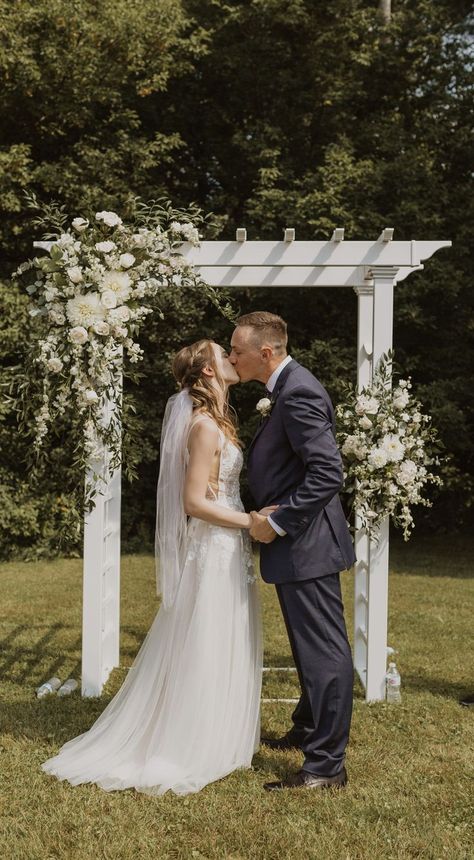 Archway For Wedding, Backyard Wedding Arch, Arbor Ideas, Wedding Arches Outdoors, Wedding Archway, Wedding Arbour, Outdoor Wedding Decorations, Peach Wedding, I Got Married