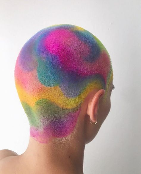 This Berlin-Based Hair Artist Makes Buzzcuts Her Psychedelic Canvas | Vogue Shaved Head Designs, Shaved Hair Designs, Buzzed Hair, Bald Hair, Salon Interior Design, Shaved Head, Dye My Hair, Hair Reference, Hair And Makeup Artist