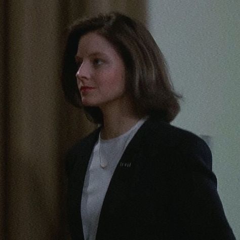 Style For Short Women, Intj Characters, Clarice Starling, Fashion Designer Aesthetics, The Silence Of The Lambs, Fashion Editorial Layout, Fashion Figure Templates, 90’s Outfits, Silence Of The Lambs