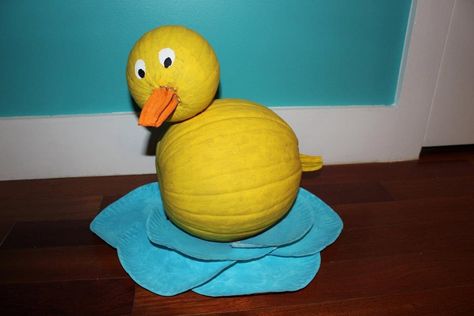 My duck pumpkin I made last year. Used acrylic paint and 3/6 inch wooden dowels to secure the head :) Duck Pumpkin Decorating, Duck Pumpkin Carving Ideas, Duck Pumpkin Painting, Duck Pumpkin Carving, Duck Pumpkin, Baby Halloween Pumpkin, Pumpkin Inspiration, Creative Pumpkin Decorating, Duck Tattoos